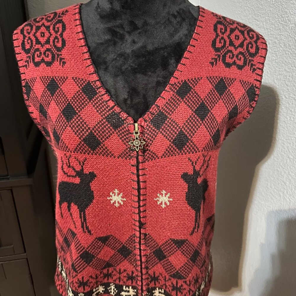Woolrich Womens Sweater Vest Medium Red Black Fair Isle Reindeer Nordic Holiday